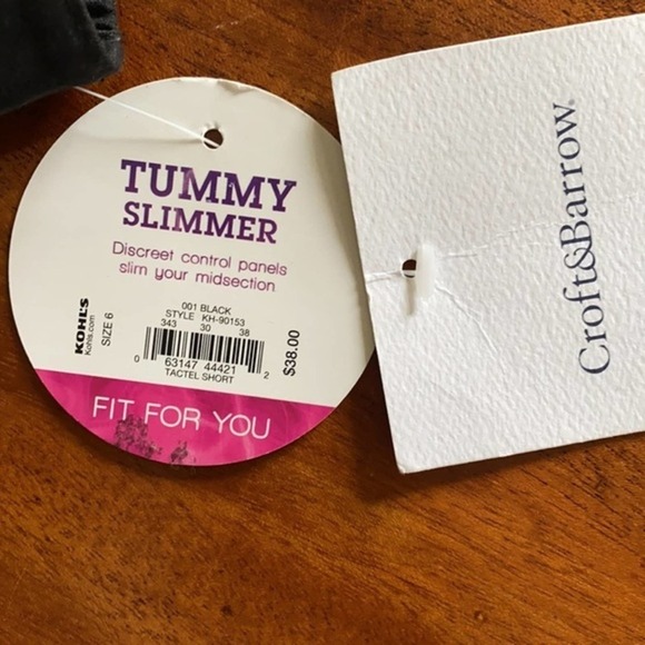 💚 🆕 Shorts - Picture 3 of 4